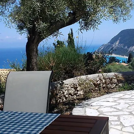 Mit Pool Und Majestaetischem Meerblick Holiday home