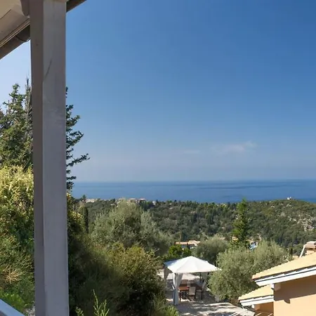Mit Pool Und Majestaetischem Meerblick Holiday home Agios Nikitas
