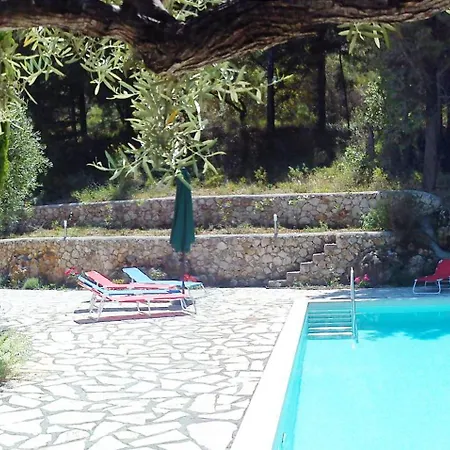 Mit Pool Und Majestaetischem Meerblick Holiday home